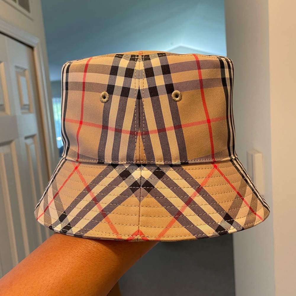 Burberry Beige Checkered Bucket Hat - Picture 3 of 11